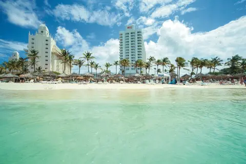 Hotel Riu Palace Antillas in West Punt — foto 13