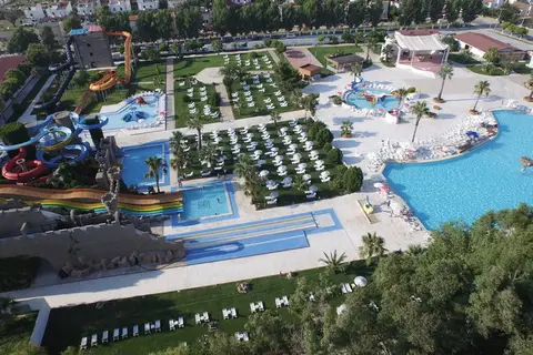 Risus Beach Resort Hotel in Kusadasi — foto 2