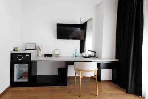 Destiny Hotel in Tirana — foto 20