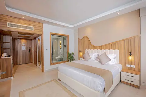 Rewaya Luxury Resort in الاحياء — foto 3