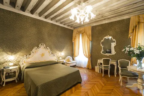 Palazzo Guardi in Venetië, foto 22