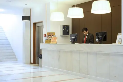 Legendary Lisboa Suites in Almada — foto 14