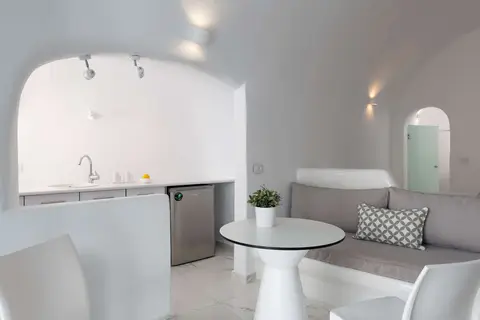 White Concept Caves in Santorini — foto 16