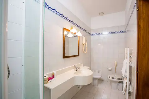 Hotel Villa San Lucchese in Poggibonsi — foto 14