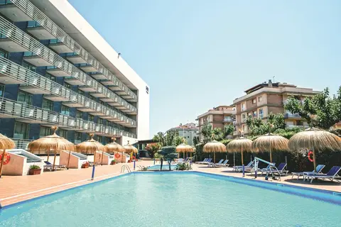 Sol Port Cambrils in Calafell — foto 10