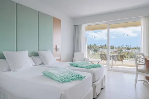Iberostar Waves Playa Gaviotas in Las Gaviotas — foto 15