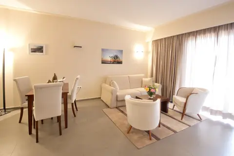 Kymi Palace in Αλιβέρι — foto 3