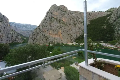 Villa Dvor in Omiš — foto 13