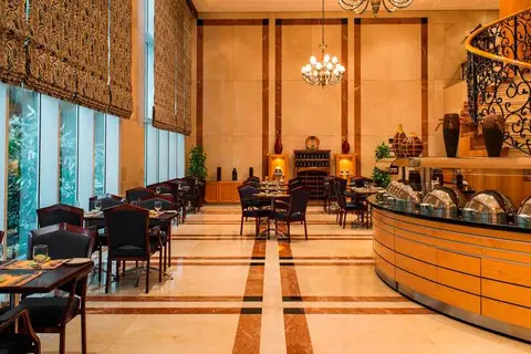 Majestic Premier Hotel in Dubai — foto 18