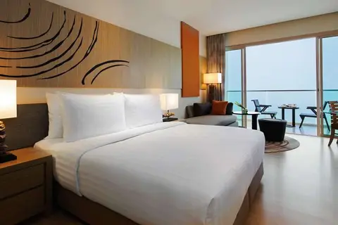 Mövenpick Siam Hotel Pattaya in นาจอมเทียน — foto 3