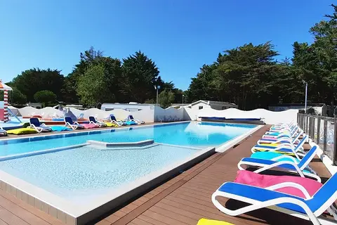 Camping Au Val De Loire En Ré in Le Bois-Plage-en-Ré — foto 11