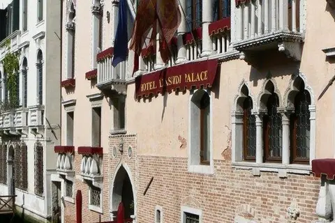 Liassidi Palace in Venetië — foto 6