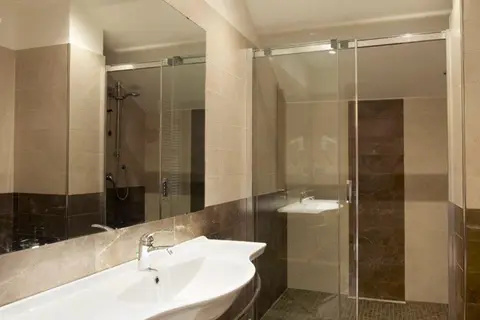 Virginia Palace in Legnano (Milaan) — foto 17