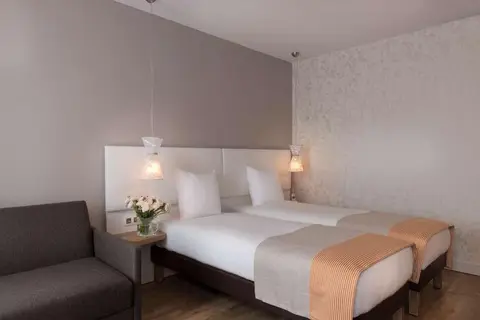 Hotel Magenta 38 by HappyCulture in Parijs — foto 5