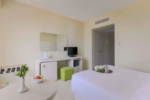 Tasia Maris Beach Hotel & Spa in Ayia Napa — foto 16