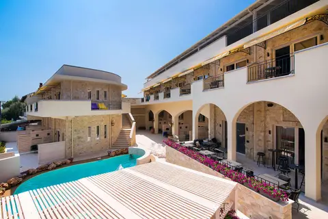 Neikos Mediterraneo Luxury Suites in Renaissance Hanioti Resort, foto 2