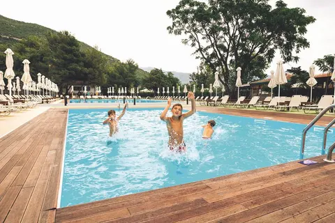 Aleksandar in Budva — foto 5