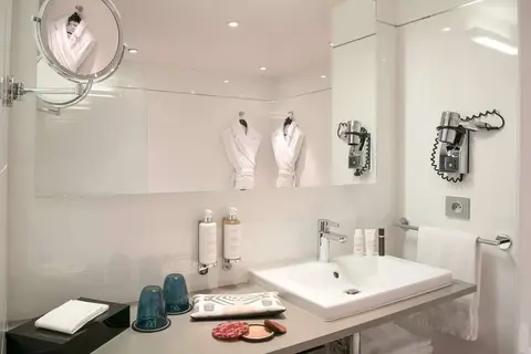 Croisette Beach Cannes - MGallery Collection in Cannes, foto 4