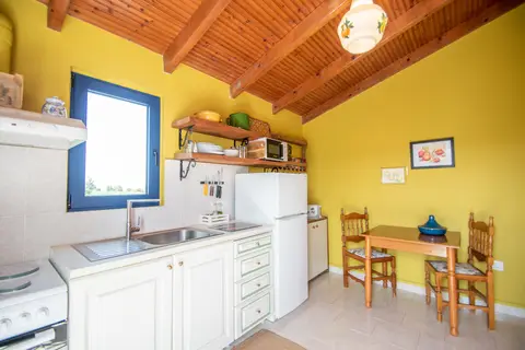 Thires Guesthouse in Δημοτική Ενότητα Ζακυνθίων — foto 17
