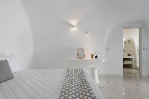 White Concept Caves in Φηρά Θήρας — foto 12