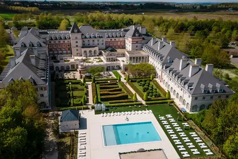 Dream Castle Fabulous Hotels Group in Magny-le-Hongre — foto 18