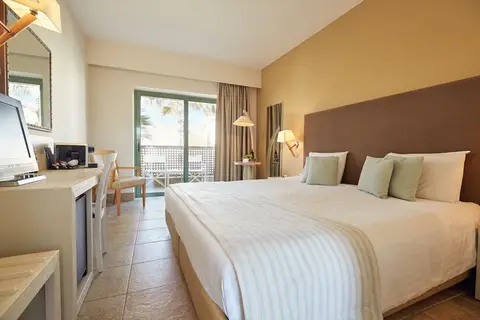 Grand Bay Beach Resort in Kolymbari — foto 13