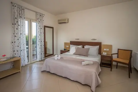 Your Memories Aparthotel by Estia in Iraklion, foto 27