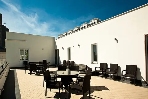 Stelle Hotel The Businest in Napels — foto 13
