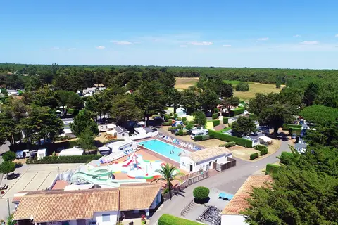 Camping Au Val De Loire En Ré in Le Bois-Plage-en-Ré — foto 4