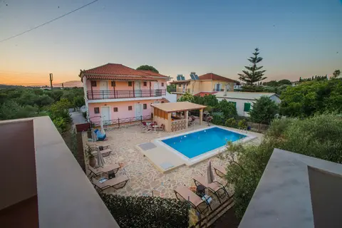 Evans Studios in Katastari — foto 3