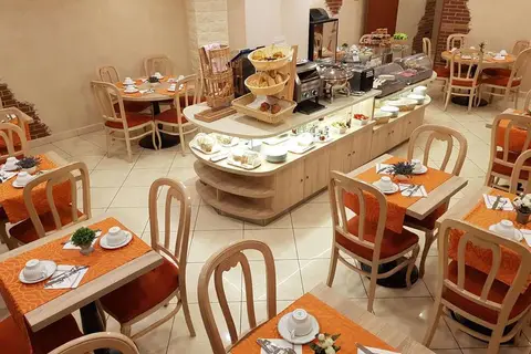 Champerret Elysees in Parijs, foto 6