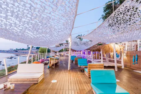 The Golden Coast Beach Hotel in Παραλίμνι — foto 14