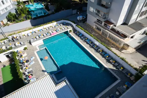 Perandor Hotel in Durrës
