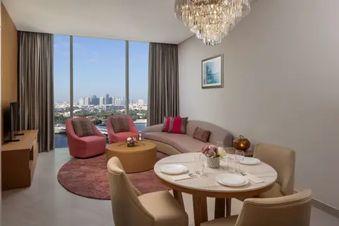 Hilton Dubai Creek Residences in Dubai — foto 7