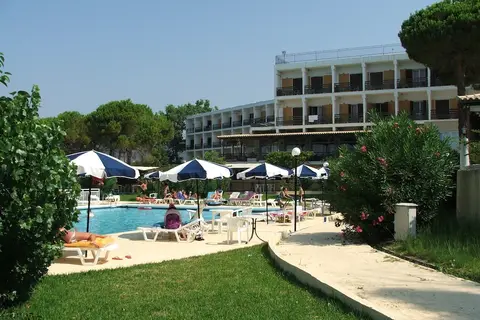 Irinna Hotel in Σβορωνάτα — foto 27