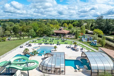 Camping Le Lac De Thoux foto 1