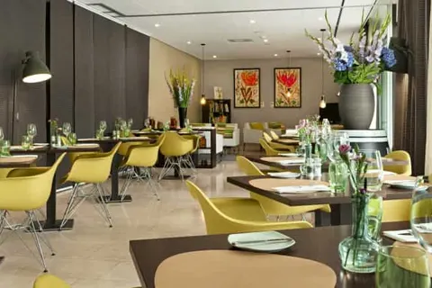 NH Amsterdam Zuid foto 1