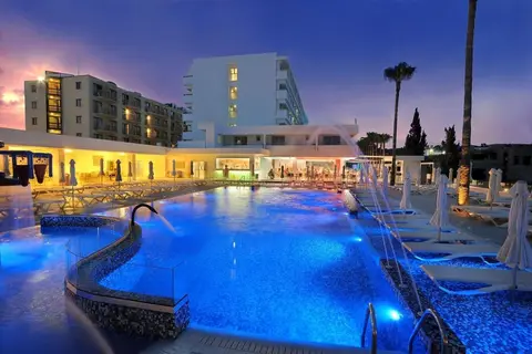 Nelia Beach Hotel in Ayia Napa — foto 14