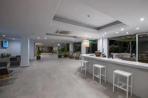 Narcissos Waterpark Resort in Παραλίμνι — foto 4