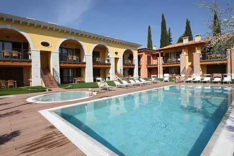 Residence Corte Leonardo in Garda