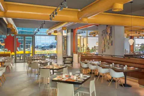 The WB Abu Dhabi Curio Collection by Hilton in أبوظبي — foto 24