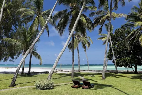 Neptune Paradise Beach Resort & Spa in Kasemeni ward — foto 25