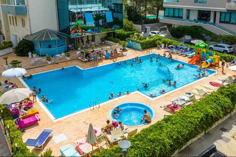Color Palace Lido Hotel - Family Village foto 1