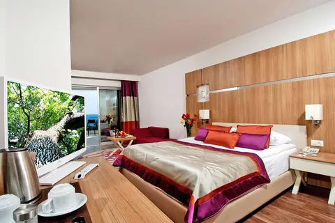 Delphin Botanik Platinum in Okurcalar — foto 23