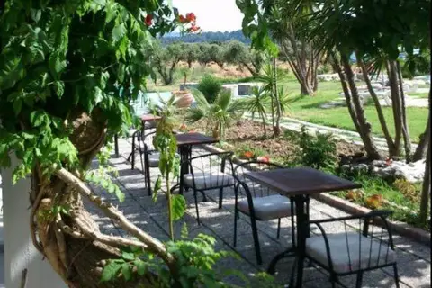 Rhodian Sun in Θεολόγος — foto 14