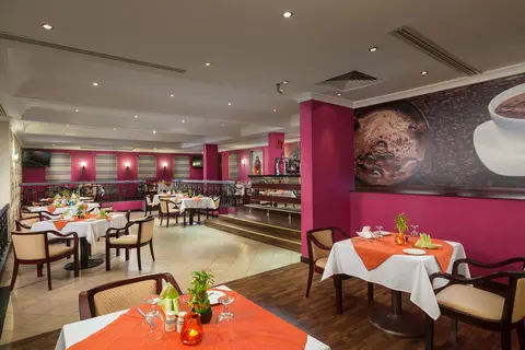 Al Falaj Hotel in Muskaatdruif — foto 19