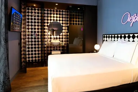 Axel Hotel Madrid in Madrid — foto 9