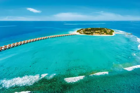Emerald Maldives Resort & Spa in Rah Gili Maldives