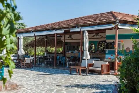Zante Nest Studios & Apartments in Alikanas — foto 11