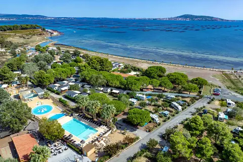 Camping Beau Rivage in Mèze